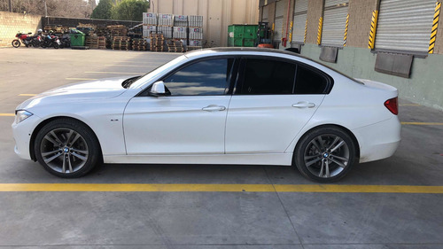 Bmw Serie 3 2.0 328i Sedán Sport 245cv 2013