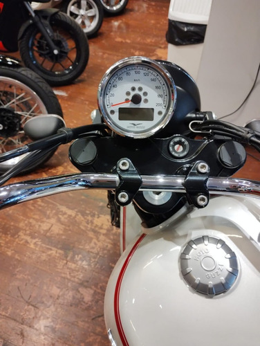 Imagen 12 de 15 de Motoguzzi V9 Roamer