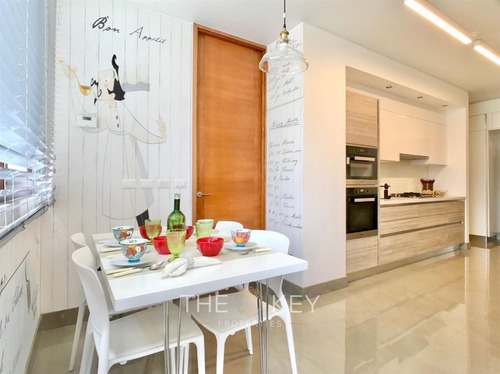 Departamento En Venta De 3 Dorm. En Lo Barnechea