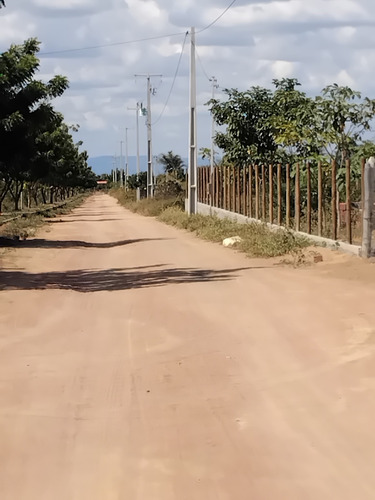 Vende-se Dois Terrenos De 1mil Metros Quadrados 20x50.
