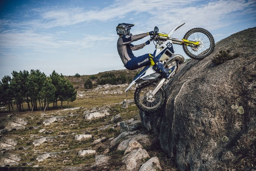 Imagen 15 de 22 de Enduro 300 2t 0km 2022 En Stock Husqvarna Te 300i Homologada