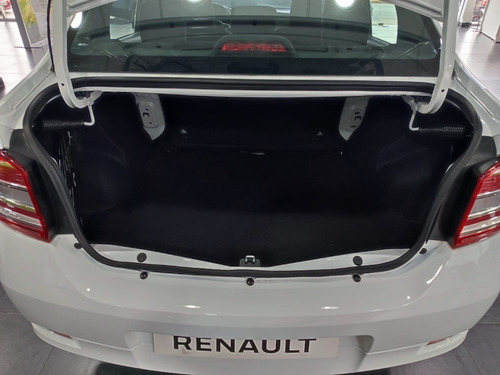 Imagen 16 de 19 de Renault Logan 1.6 16v Life Ft