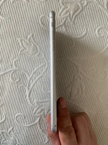 iPhone 8 Plus - Color Plata - 256 Gb - 3 Gb Ram (Usado)