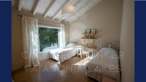 Imagen 16 de 30 de Venta Casa 282m2 Lote 2291 M2 C/hermosa Vista Al C. Bayo Bº Rincón De Lynch Villa La Angostura