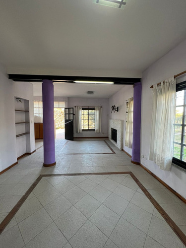 Venta. Roldan. 3 Dormitorios Piscina. Terreno Forestado De 788 M2 Permutas!!! Bajo Su Precio