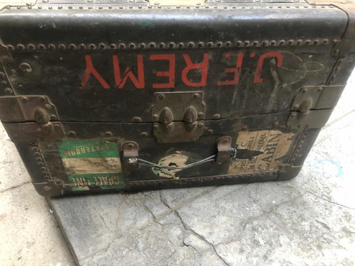 Imagen 3 de 10 de Baúl Ropero De Madera Y Filos De Bronce Antiguo A 700 Soles
