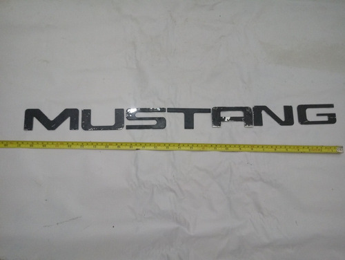 Emblema Letras Mustang Usado Grande Negro Mate 