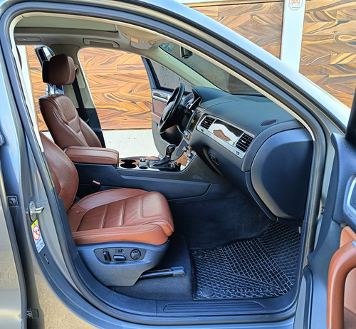 Volkswagen Touareg 3.0 V6 Tdi At