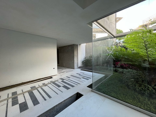 Imagen 4 de 17 de Venta Apartamento Pb Duplex 3h+s/3b+s/5p Altamira