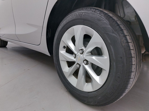 Chevrolet Onix 1.0 FLEX MANUAL