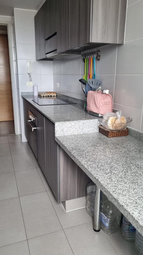 Departamento 2 Dormitorios, 2 Baños, Excelente Ubicación