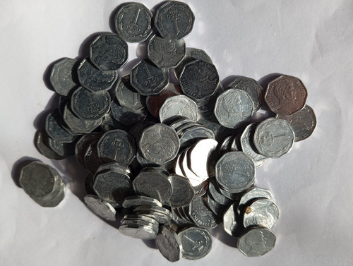 100 Monedas Chile 1 Peso Aluminio Sin Clasificar ( (Usado)
