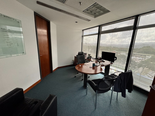 Oficina En Venta ~387 M2. Los Palos Grandes.