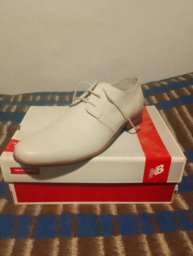 Zapatos Messina Punta Fina De Color Blanco - Perfecto Estado (Usado)