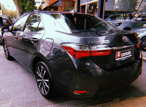 Imagen 6 de 14 de Toyota Corolla Seg 1.8 Cvt 2018 Automático Full C/cuero.