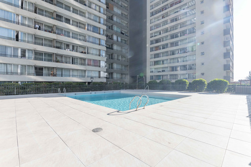 Edificio Av. Américo Vespucio (1 Est. 1 Bod.) Vista Ponien