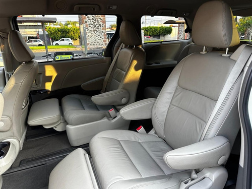 Toyota Sienna 3.5 Xle Piel At