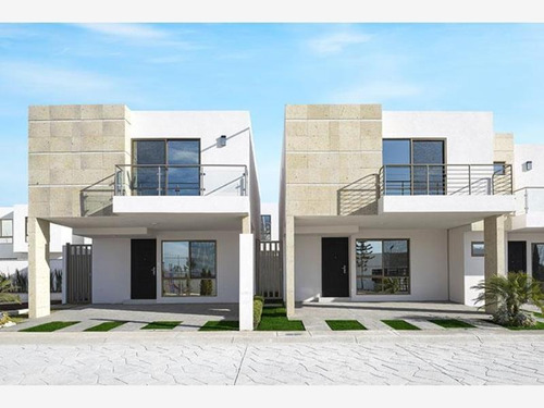 Imagen 2 de 10 de Casa Sola En Venta Los Héroes Tizayuca