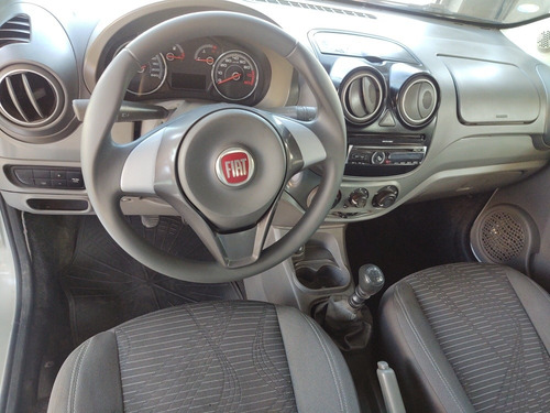 Imagem 10 de 10 de Fiat Palio 2013 1.0 Attractive Flex 5p