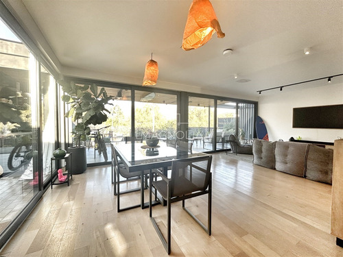 Casa En Arriendo De 4 Dorm. En Lo Barnechea