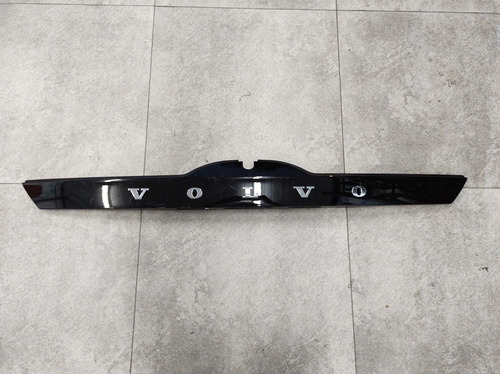 Aplique Da Tampa Traseira Volvo V60 2011 Á 2014 Original