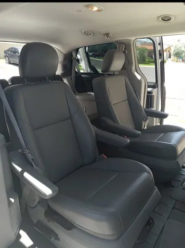 Volkswagen Routan 3.7 Prestige Tiptronic At