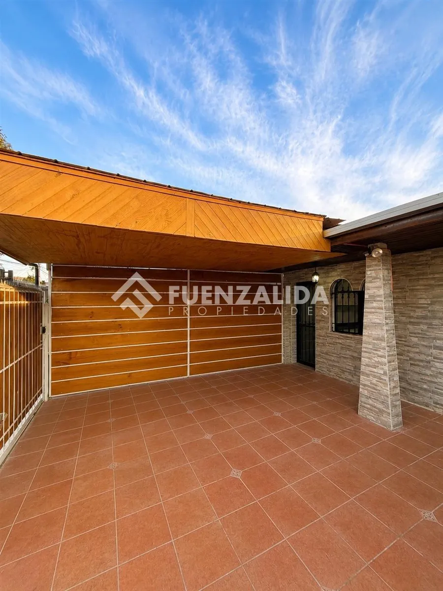 Imagen 2 de 18 de Casa En Arriendo De 3 Dorm. 2 Baños En Maipú