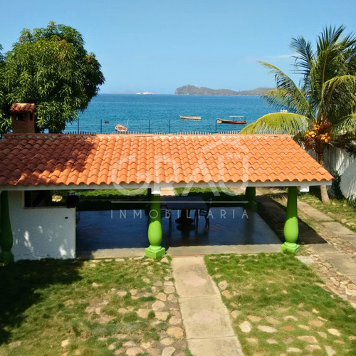 En Venta Casa En Playa Arapo