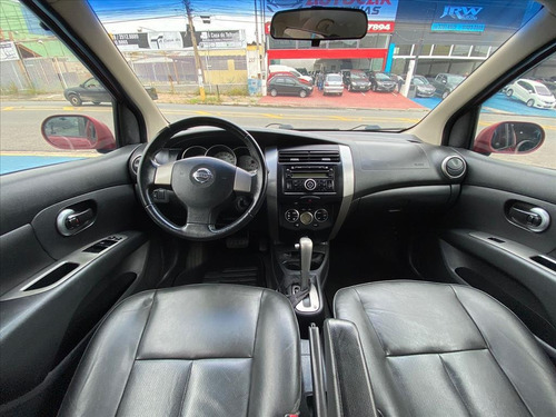 Imagem 2 de 8 de Livina 1.8 Sl 16v Flex 4p Automático