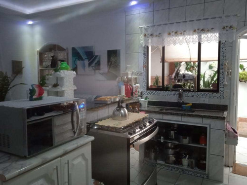 Casa Com 2 Dorms, Belas Artes, Itanhaém - R$ 240 Mil, Cod: 3010 - V3010