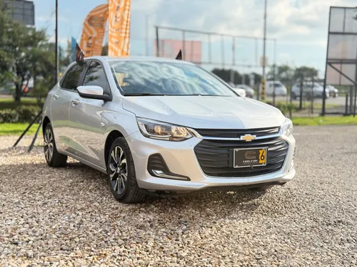 Chevrolet Onix 1.0T Premier Hatch At