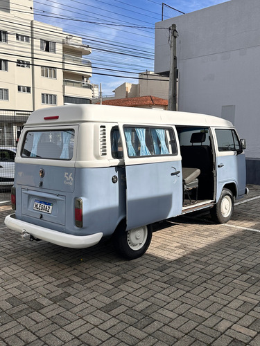 Volkswagen Kombi 1.4 Total Flex 3p