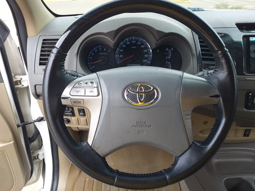 Toyota Fortuner 4x2 V6 4.0