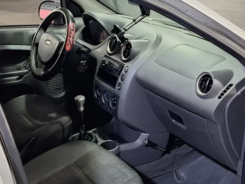 Ford Fiesta Power 2006 Plata