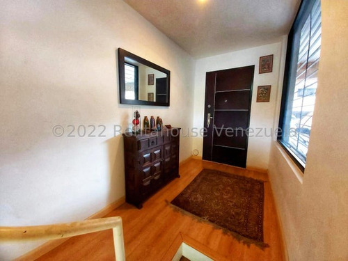 Townhouse ( 4 Niveles ) Venta Oripoto Mls - 25-2536