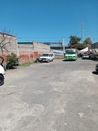 Atn' Inversionistas, Terreno Sobre Av. Principal 1750m2