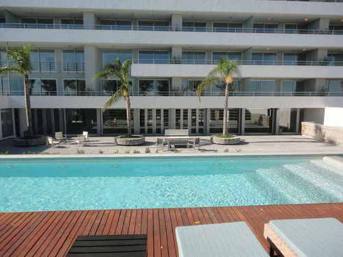 Venta Apartamento En Colonia Sobre Rambla Con Vista Al Río