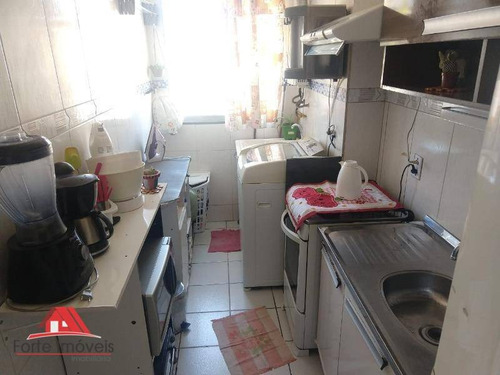 Apartamento Com 2 Quartos Amplos Em Condomínio Fechado Cg/ Rj - Ap0007