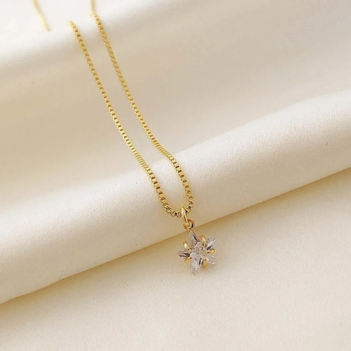 Imagem 2 de 5 de Colar Estrela Cristal - Banhado Ouro