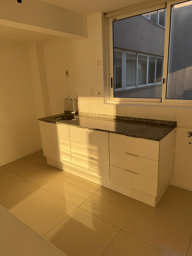Sobre Requena Muy Funcional 2 Dorm Lc Integrado Y Garagge