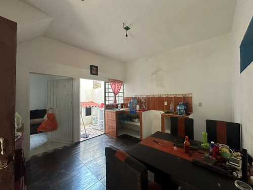 Edificio Para Remodelar! Col. 1o De Mayo | Pto. Vallarta Excelente Inversión!! 2 Departamentos, Con Opción A Un Tercero. Excelente Ubicación!