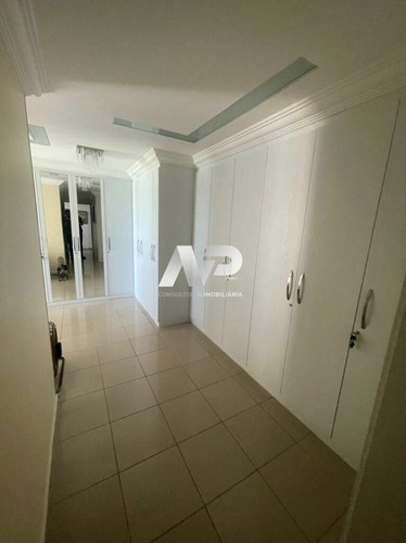 Imagem 14 de 30 de Apartamento Na Av. Boa Viagem! - Bv02v