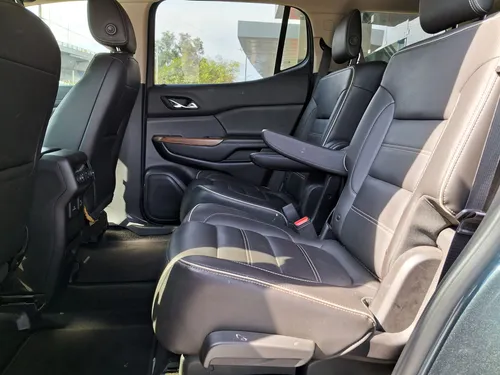 GMC Acadia 3.6 Denali V6 Piel 7 Pas. Awd At