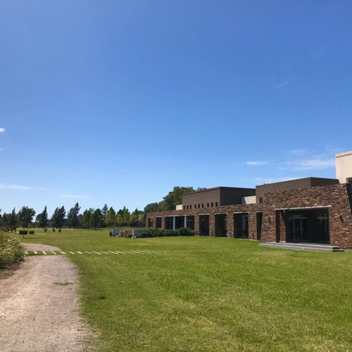 Imagen 7 de 8 de Vendemos Hermoso Lote En Campos De Roca I