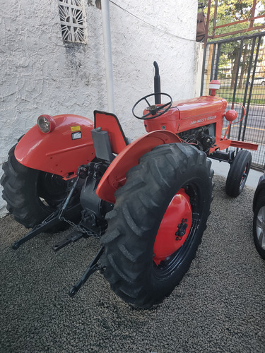 Massey Ferguson 