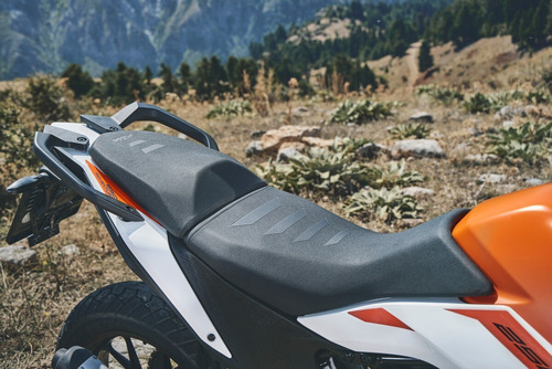Imagen 14 de 20 de Ktm Adventure 250 2023 0km No Versys Tenere Tornado Usd Sim