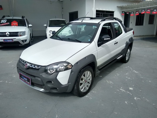 Fiat Strada 1.8 Adventure Cab. Dupla 2015/2016 ( 3 Portas )