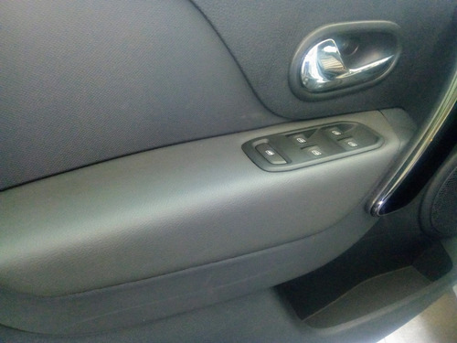 Renault Sandero Stepway Intense 1.6 Tasa 9.9% Permuta (mb)