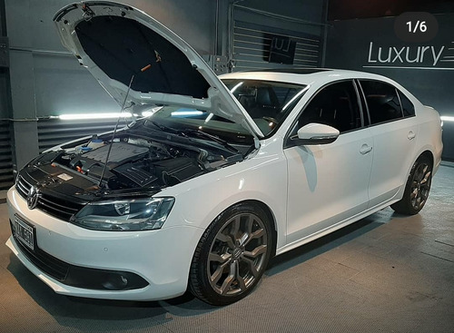 Volkswagen Vento 2.0 Luxury I 140cv 2013