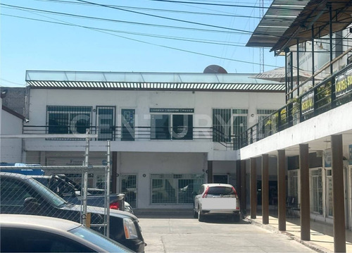 Renta Local Pa. Av. Tecnologico 4, Queretaro